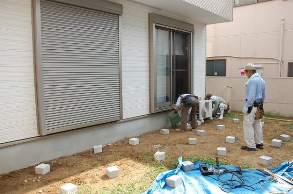 ３．土台を作る